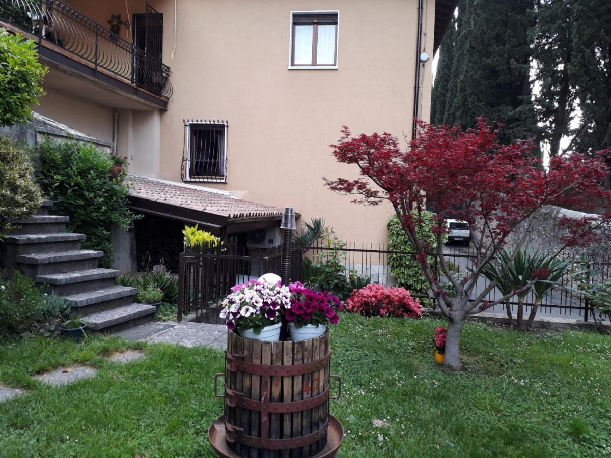 Giardino Dei Limoni Villa Тосколано Мадерно Екстериор снимка